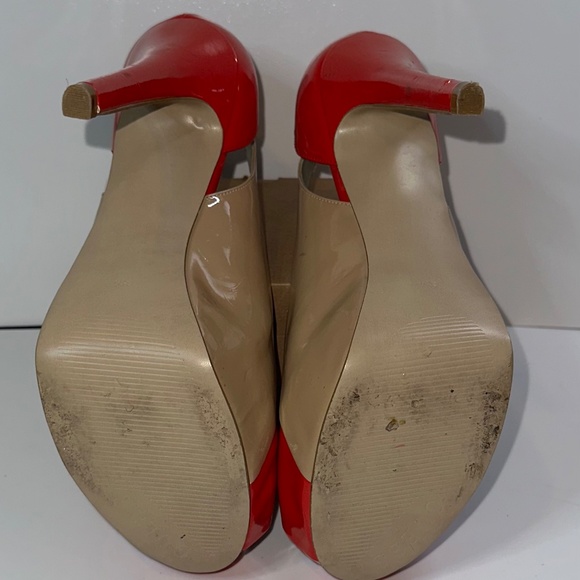 Guess red and tan peep toe - Picture 4 of 4